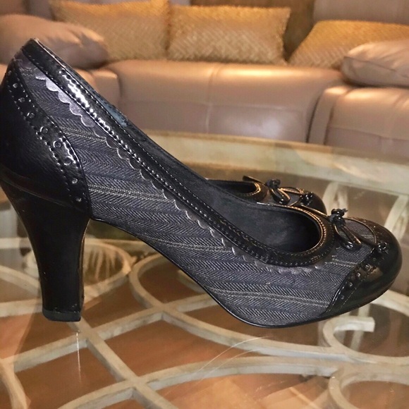 Mudd Shoes - Mudd Patent Leather & Denim Block Heel Pumps